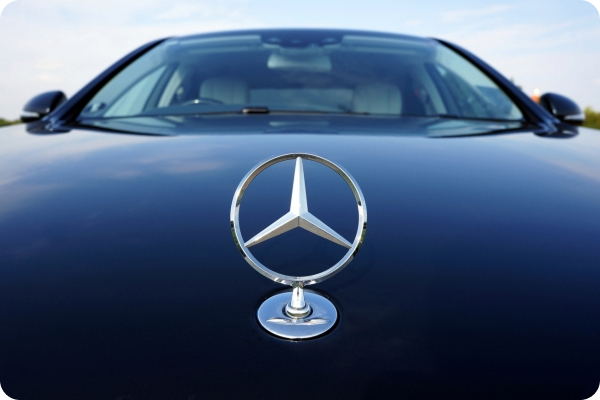 Mercedes-sec-img